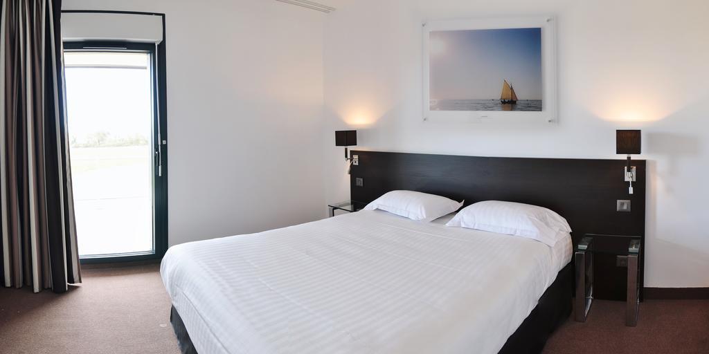 Golden Tulip Pornic Suites- Appart Hotel Exterior foto