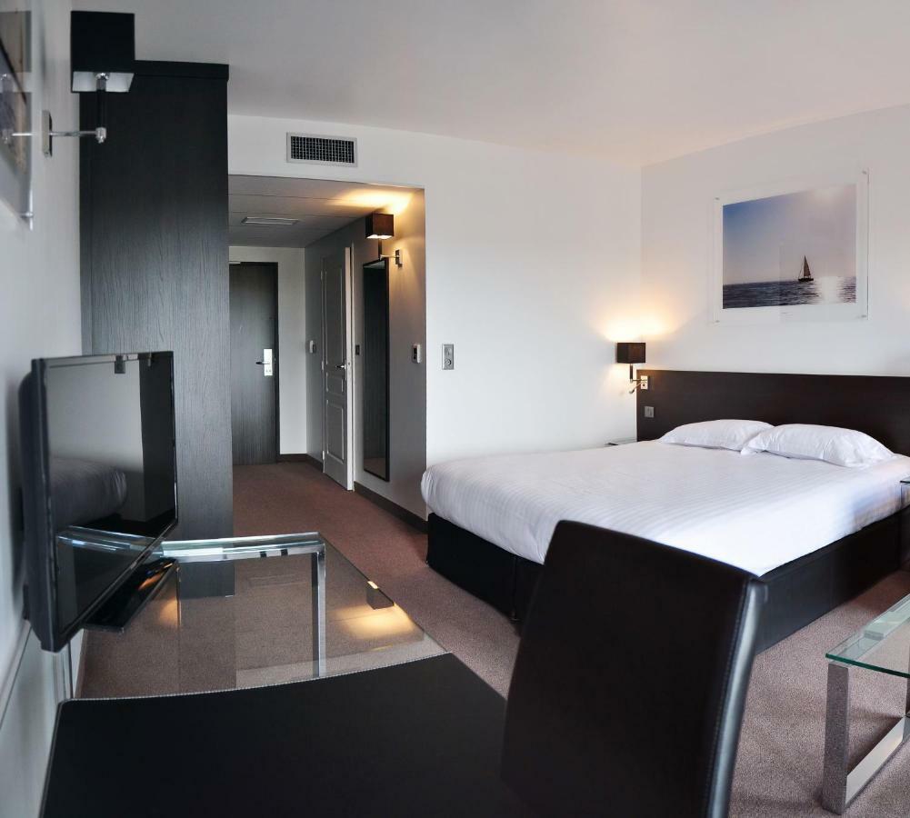 Golden Tulip Pornic Suites- Appart Hotel Exterior foto